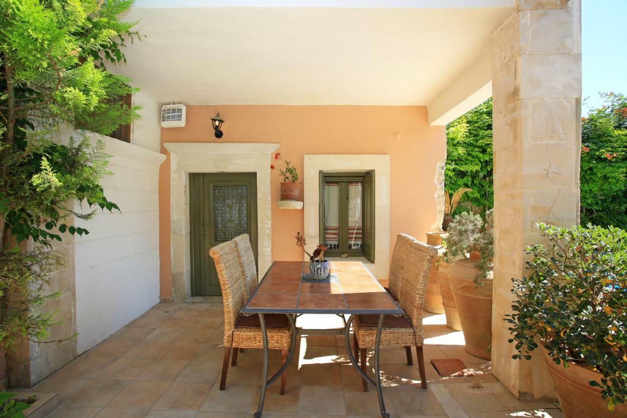 Villa Pasiphae กามิลารี ภายนอก รูปภาพ